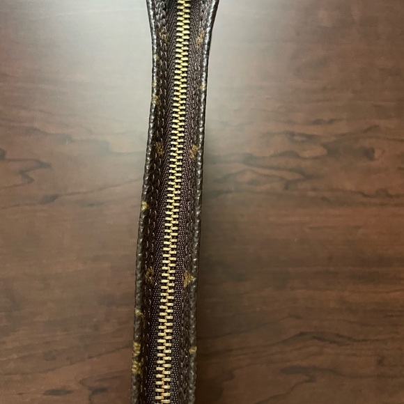 Louis Vuitton Pochette - Picture 10 of 10